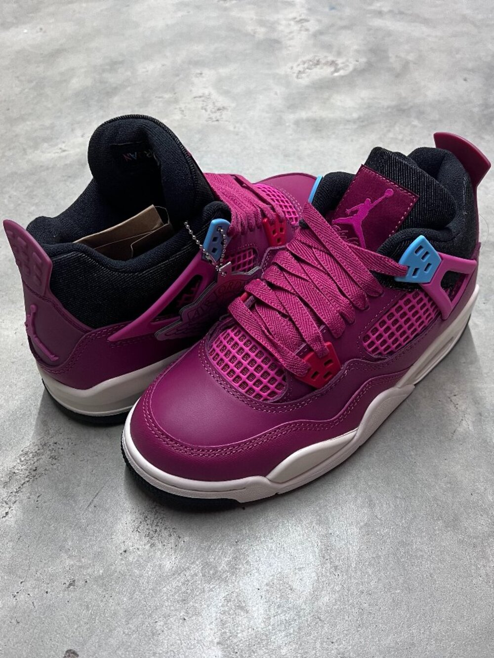 Nike Jordan 4 Sweet Beet (GS) IO2829 600 - New